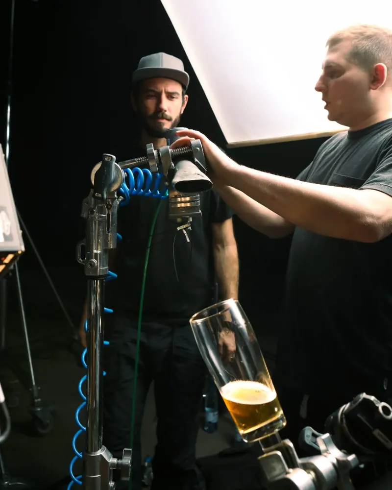 Beer pour rig on the robot arm